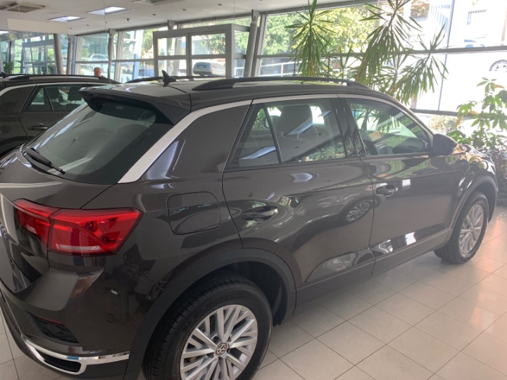 Prodajem garažirani T-roc