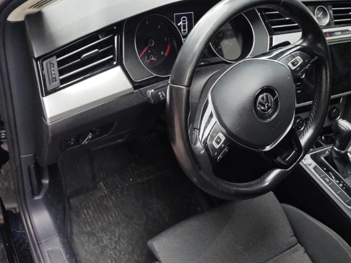 VW Pasat 2.0 TDI prodajem