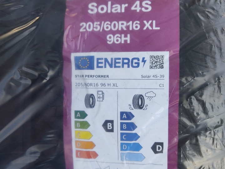 Nove cjelogodišnje gume 205/60/16