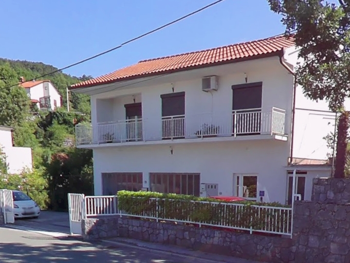 Bregi, 10 min do Opatije, poslovno stambena kuća