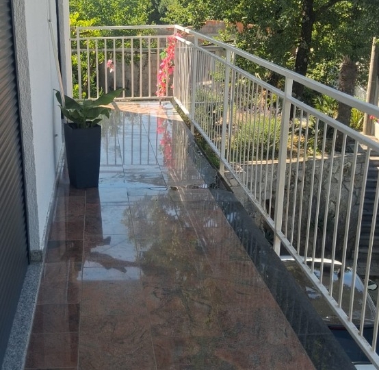 Bregi, 10 min do Opatije, poslovno stambena kuća