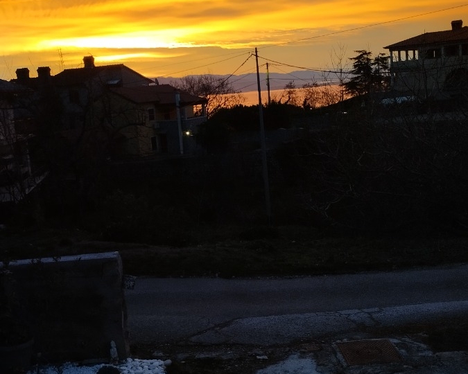 Bregi, posl.-stamb. kuća, 500.000 €