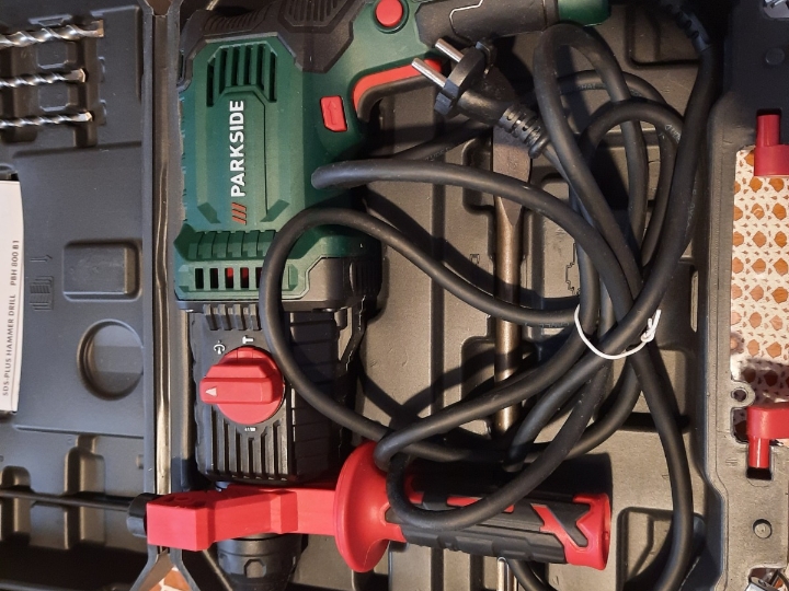 Bušilica i udarni čekić