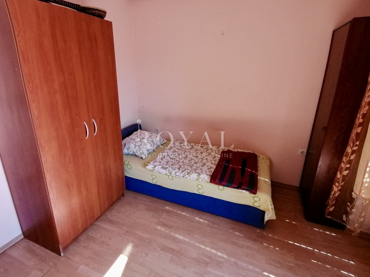 Iznajmljujem stan na Kastvu, 90m2