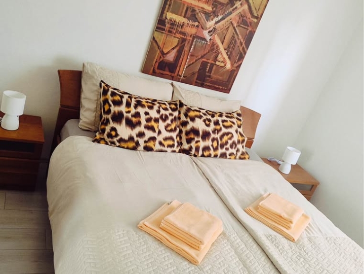 Hosti, 1S+DB, uredan i moderan stan