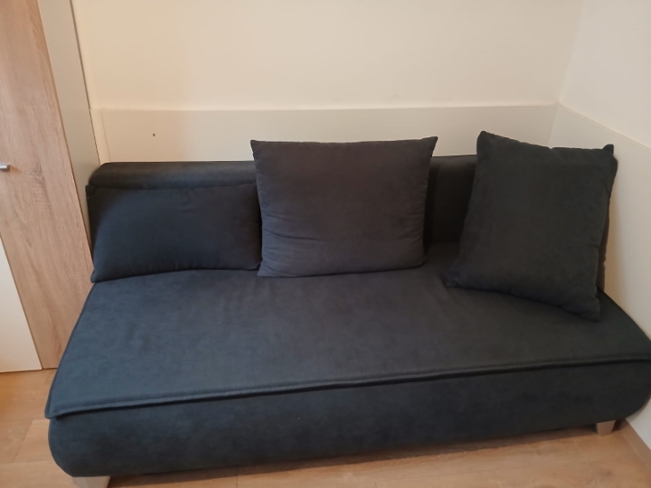 Iznajmljujem garsonijeru u centru