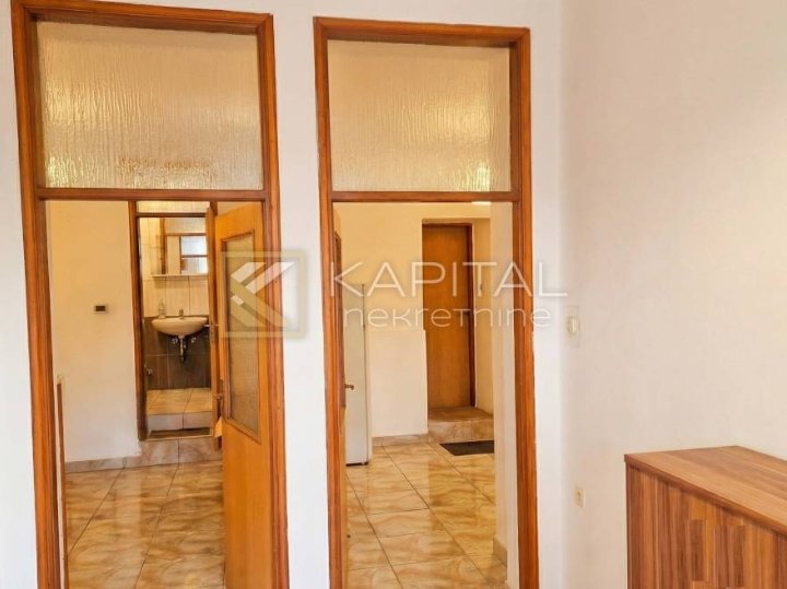 Orehovica, etaža s okućnicom od 50 m2