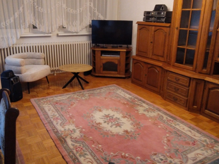 Trosoban stan na Sjenjaku, (Osijek)