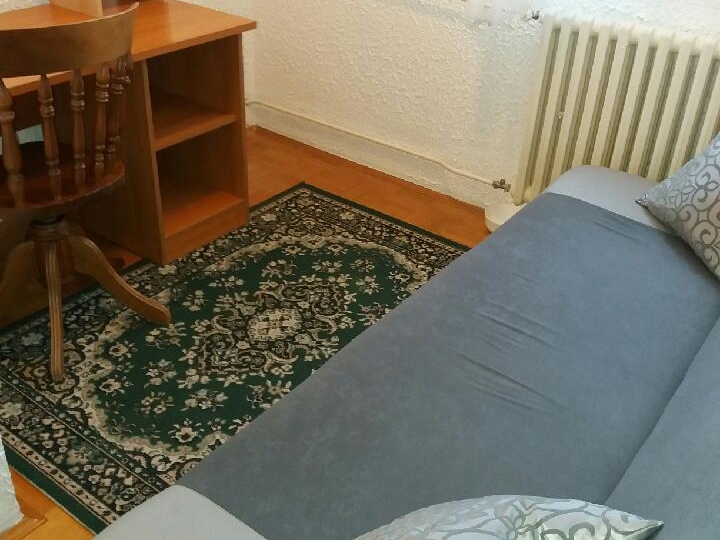 Trosoban stan na Sjenjaku, (Osijek)