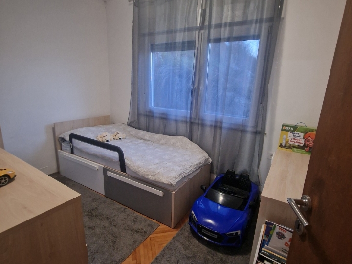 Svilno, kuća 120 m², 2 stana