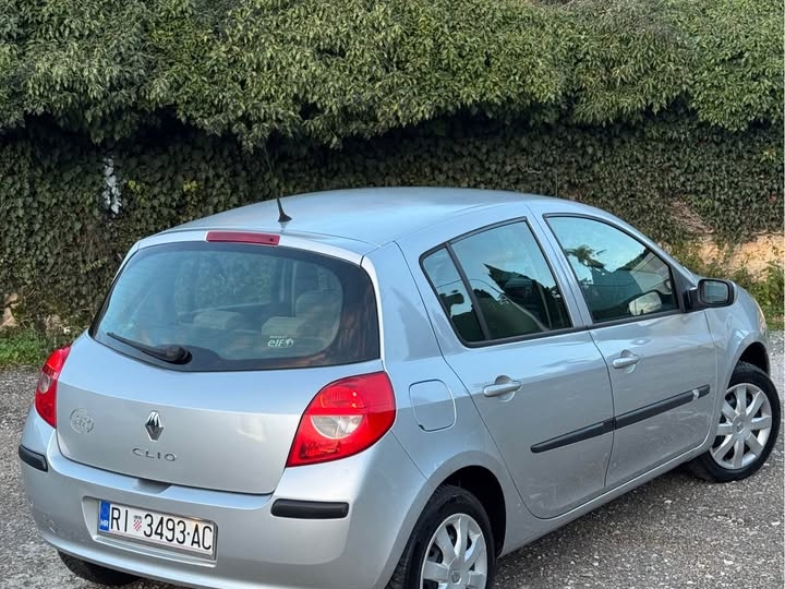 Renault Clio 1.2 16v
