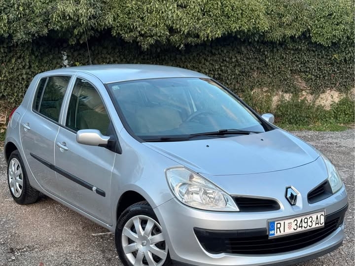 Renault Clio 1.2 16v
