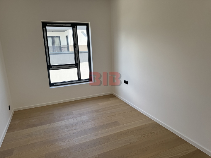 Luksuzan penthouse u urbanoj vili, panoramski pogled