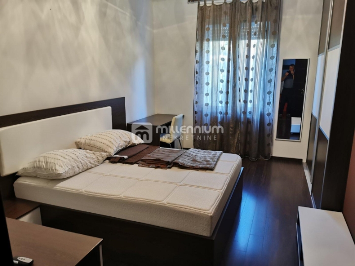 Belveder, 62.53m2, namješten 2S+DB, balkon