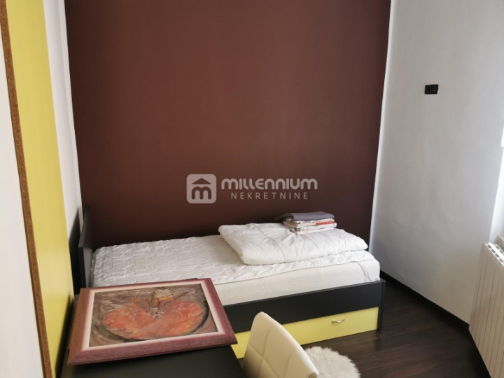 Belveder, 62.53m2, namješten 2S+DB, balkon