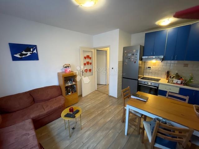 Turnić, 37.24m2, 1S+DB, balkon, pogled na more