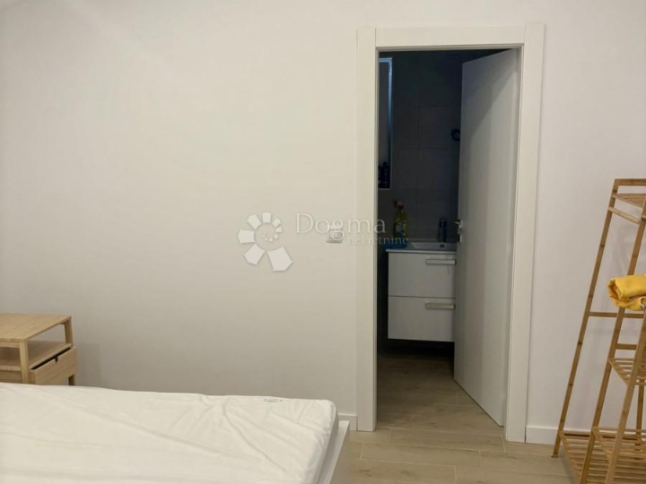 Predivan stan na Malom Lošinju u blizini mora