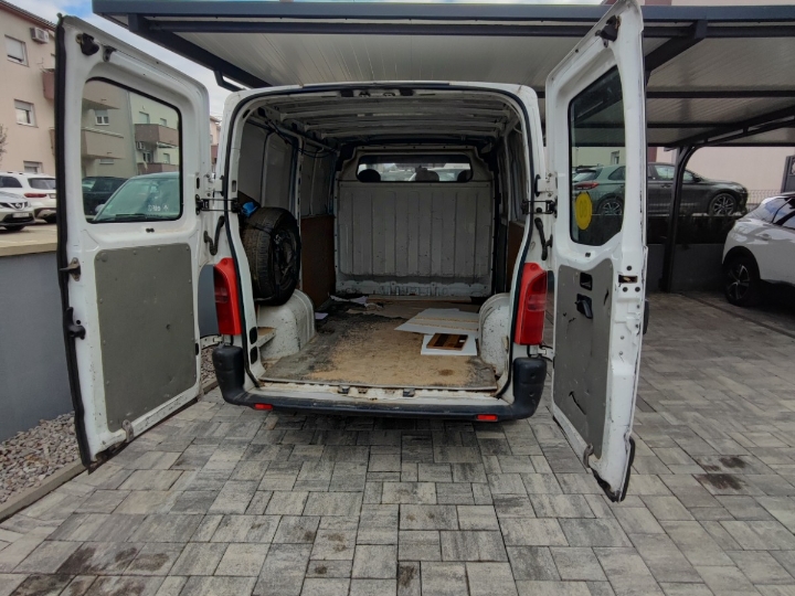 Renault Master 1.9 dCi, klima