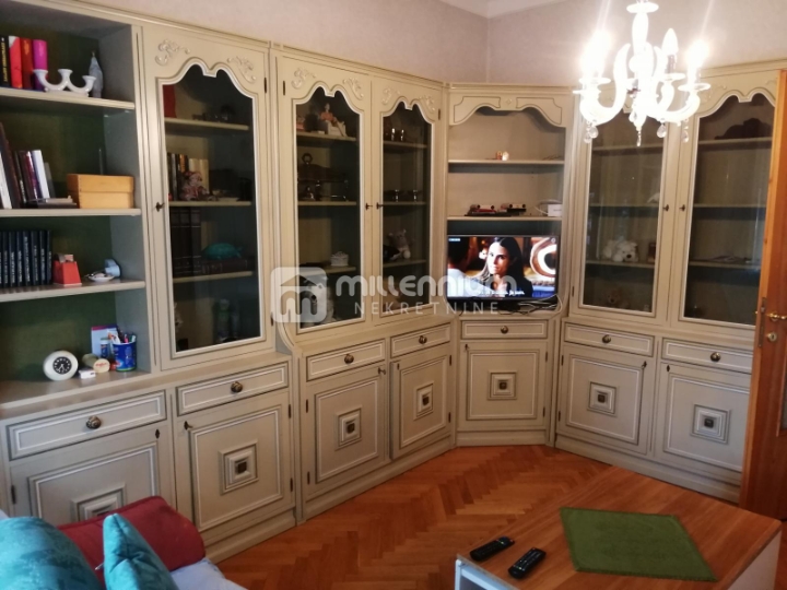 Kozala, 244.24m2, dvoetažni stan s 5 balkona