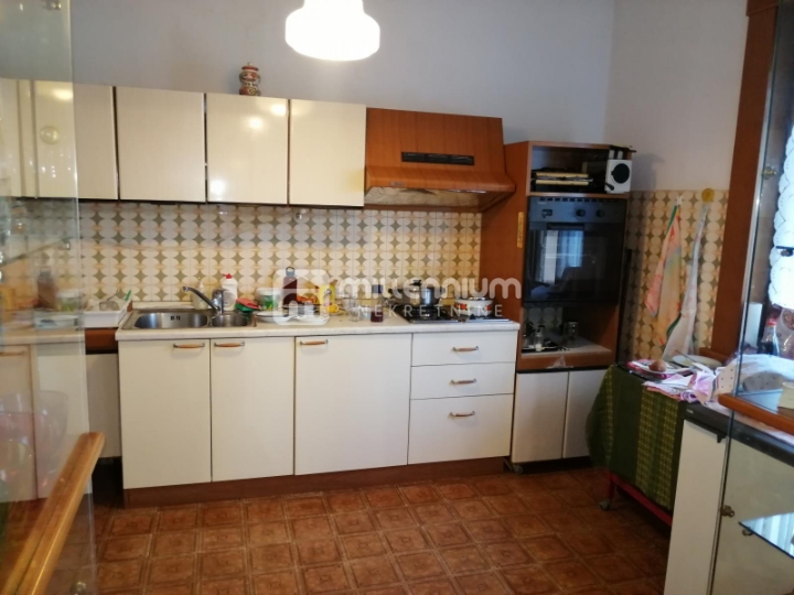 Kozala, 244.24m2, dvoetažni stan s 5 balkona