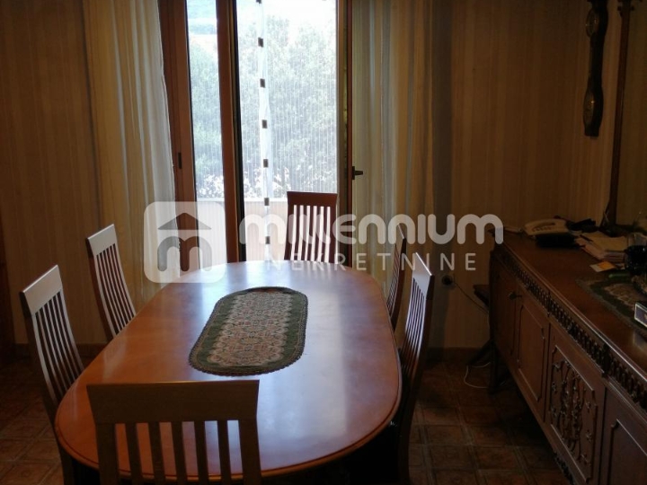 Kozala, 244.24m2, dvoetažni stan s 5 balkona