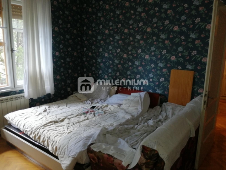 Kozala, 244.24m2, dvoetažni stan s 5 balkona