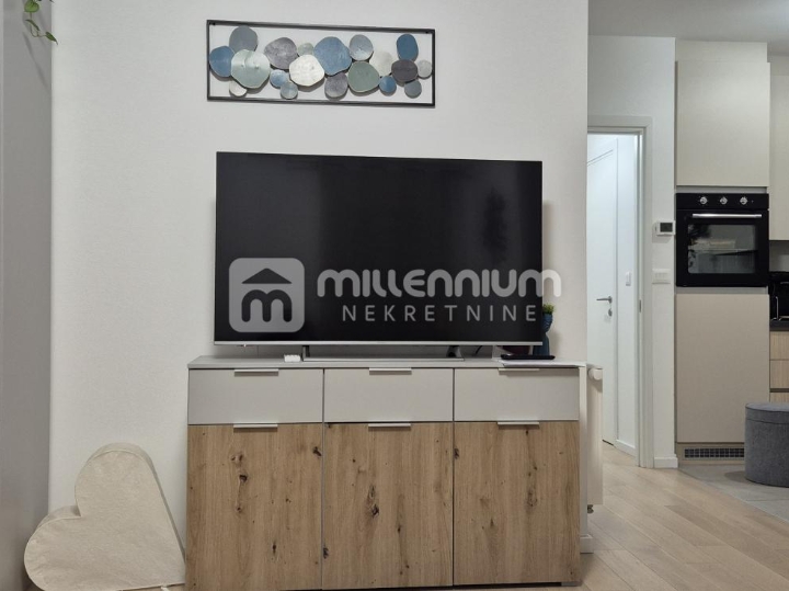 Kantrida, 83.73m2, 2S+DB, parkirno mjesto, terasa