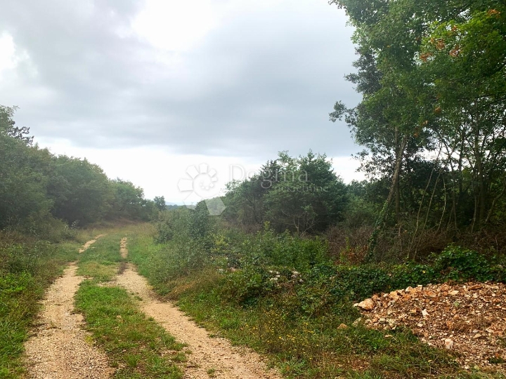 Rakalj – parcela s dozvolom, pogled na more