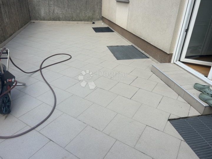 Rijeka, stan 2S+DB, 82m2, novogradnja