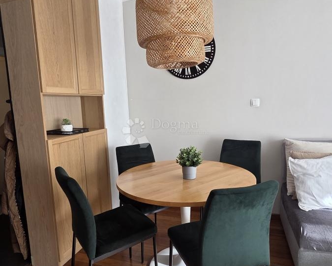 Odličan stan na Donjoj Vežici idealan za obiteljski život