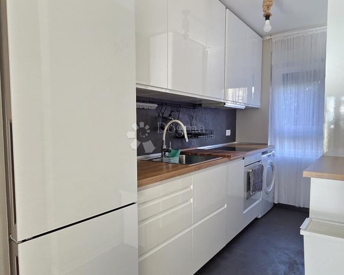 Odličan stan na Donjoj Vežici idealan za obiteljski život