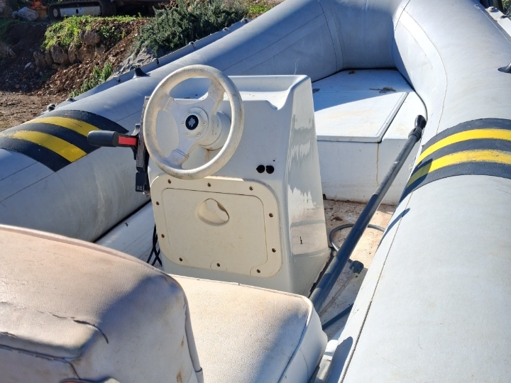 Gumenjak Maestral Ris