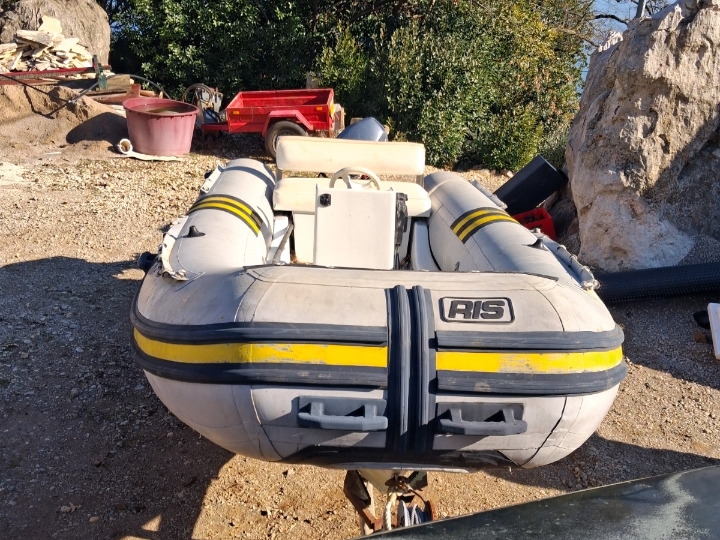 Gumenjak Maestral Ris