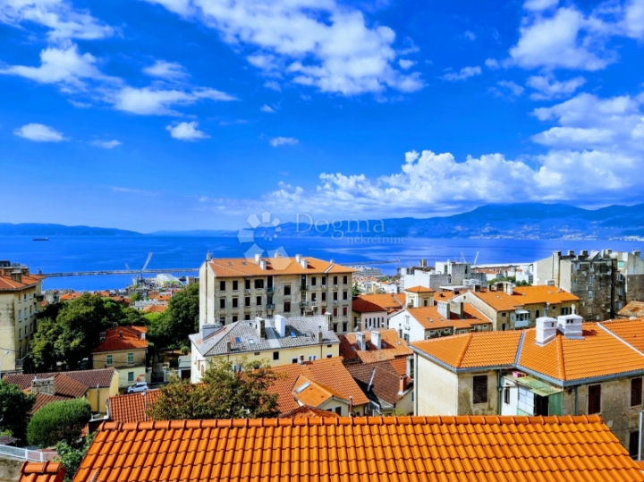 Belveder, adaptiran stan na 2. katu