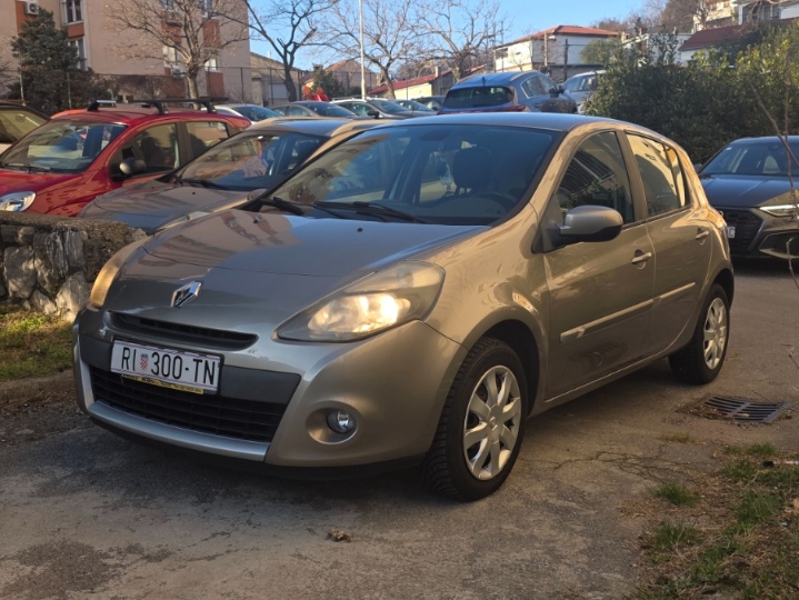 Renault Clio 1.2 benzin 
