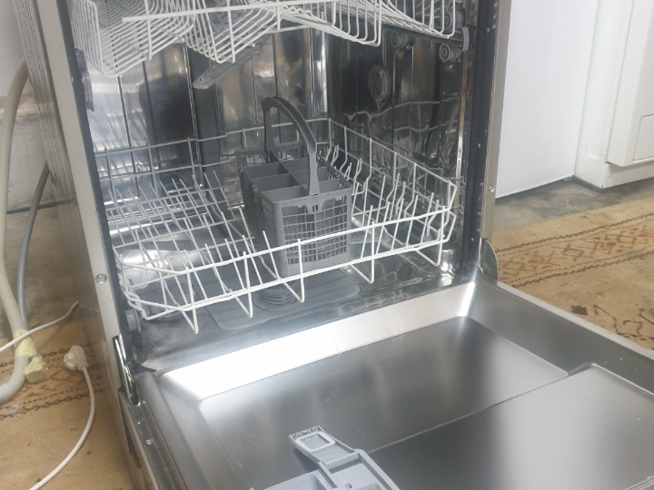 Perilica posuđa Končar