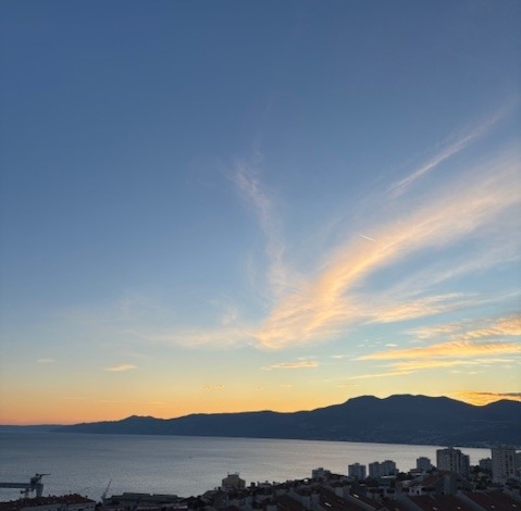 Stan s pogledom/liftom/parkingom