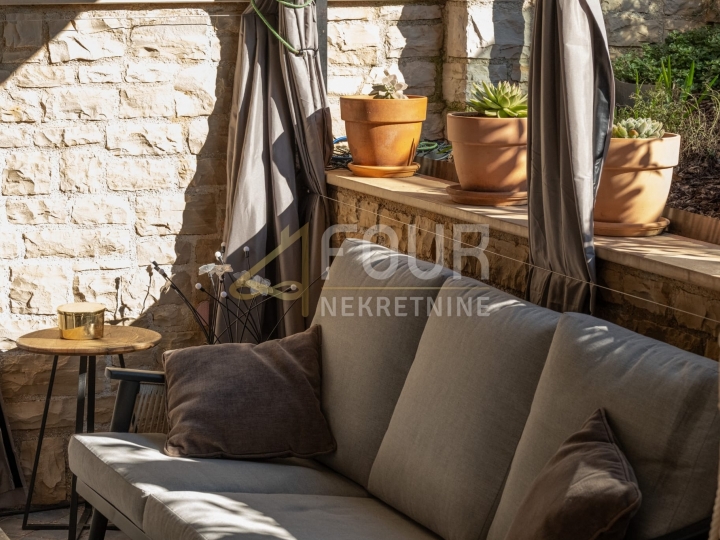 Istra, Medulin, 2S + DB, terasa