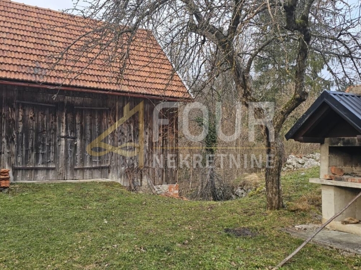 Gorski kotar, Moravice, samostojeća kuća, 250 m2