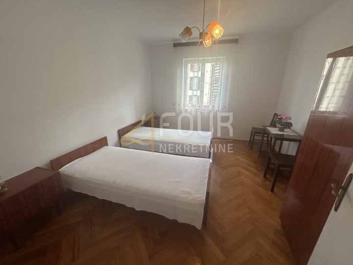 Lovran, 95.67 m2, 5S kl, 2 balkona, okućnica