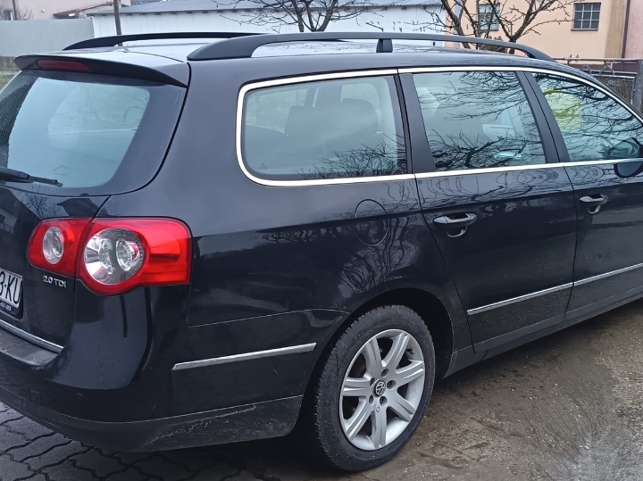 VW Passat Variant 2.0 TDI DSG 2010.