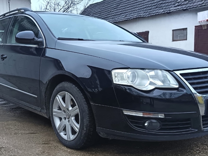 VW Passat Variant 2.0 TDI DSG 2010.
