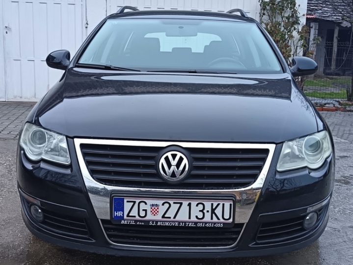 VW Passat Variant 2.0 TDI DSG 2010.