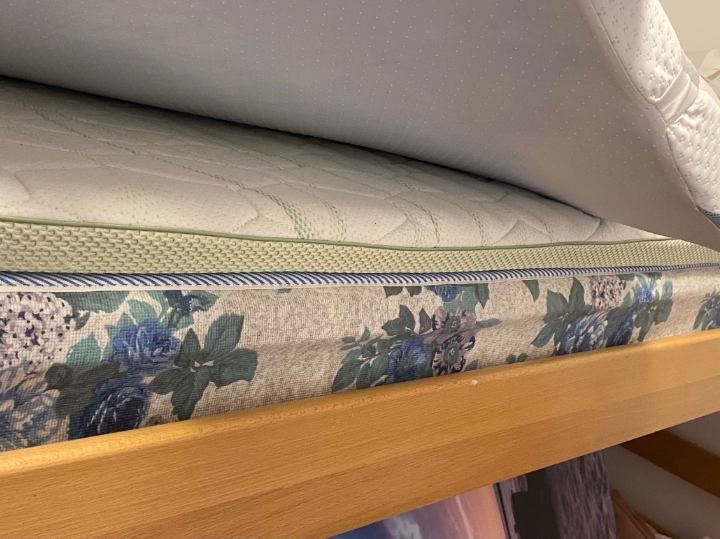 Kreveti na kat ili samostalni.