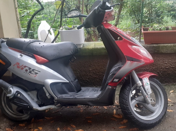 Skuter Piaggio Energy 50