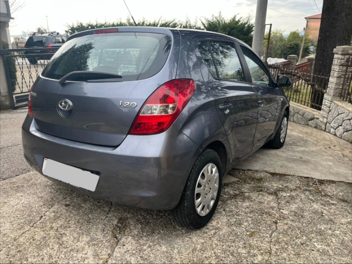 Hyundai i20, 1.2, HR auto, 95.000 km