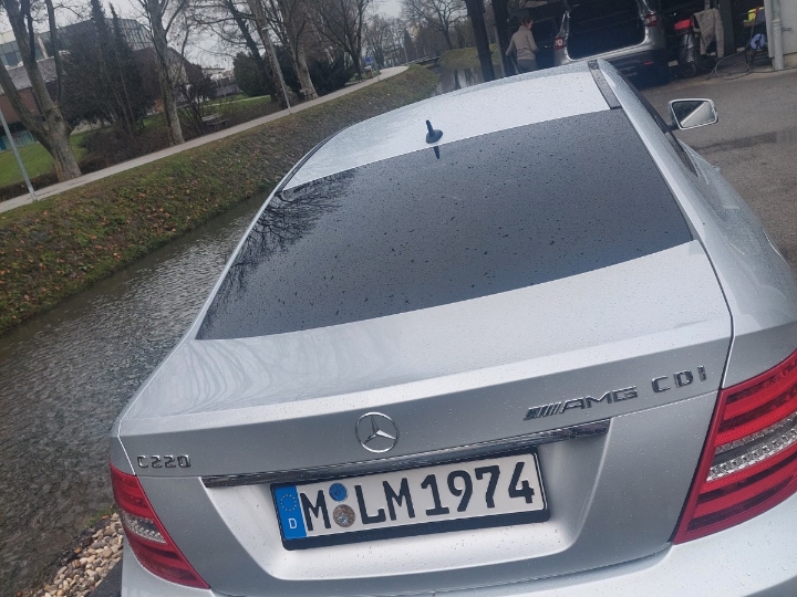 Mercedes Benz 220 C Coupe