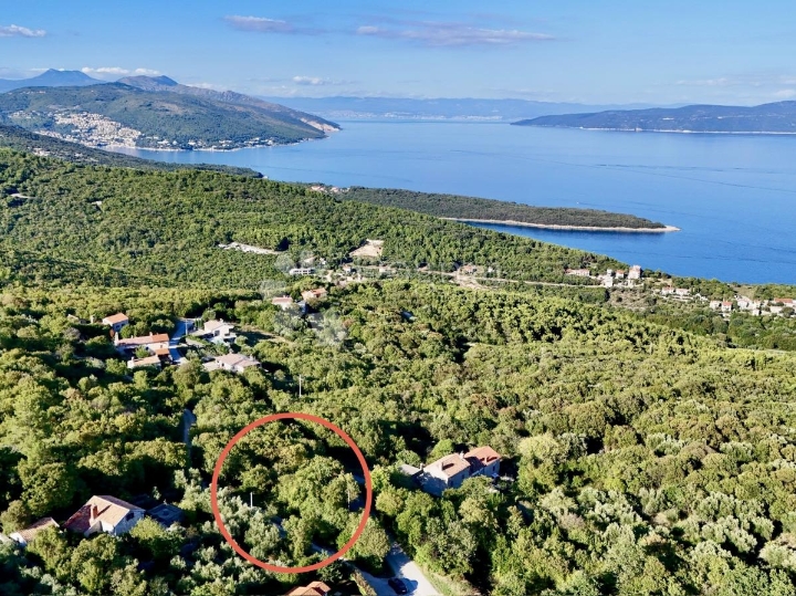 Ekskluzivno!! Građevinsko zemljište s pogledom na more!