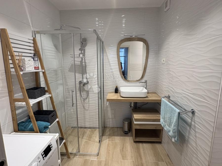 Moderan, funkcionalan 1S stanu s parkingom gotovo u Centru