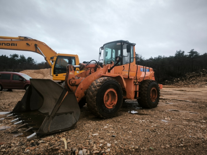 Utovarivač Fiat Hitachi W1910